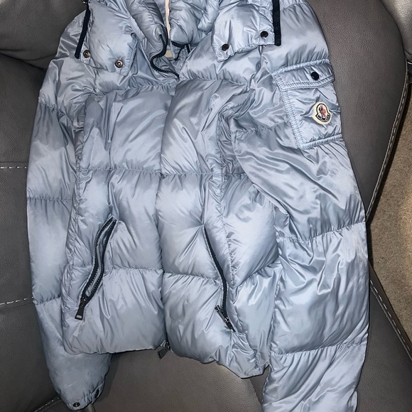 Women’s Moncler coat - Picture 3 of 7